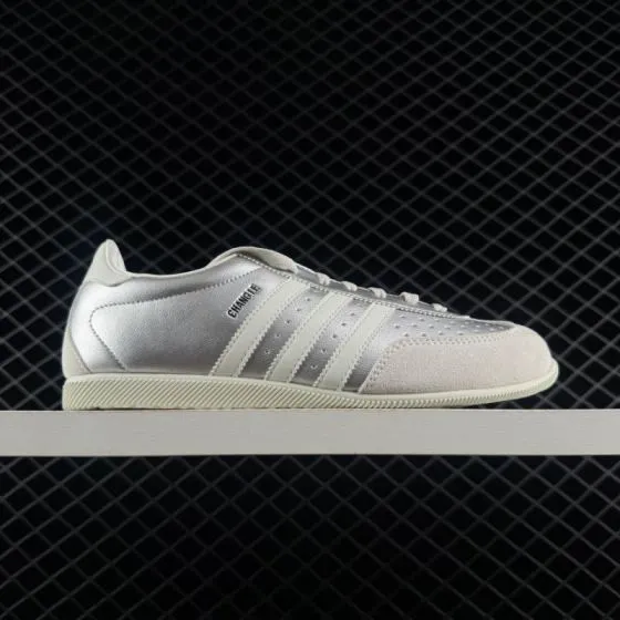 Other Adidas Changle 35 5 36 36 37 38 38 39 40 40 41 42 42 43 44 45 KJ3 Lifestyle - Unisex BS-75410