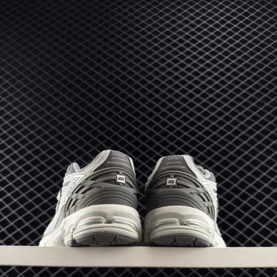 New Balance 1906R Light Grey Dark Grey Off White EU 36-45 Sneaker - Unisex BS-83245