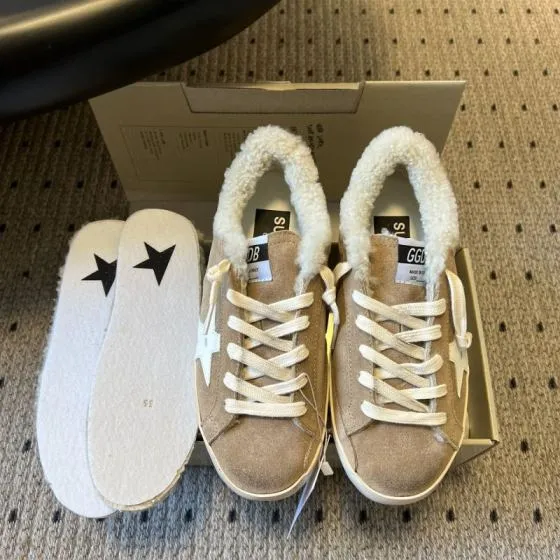 Golden Goose Super Star Sabot Shearling Beige White Cream EU 36 Sneaker - Women s BS-87454