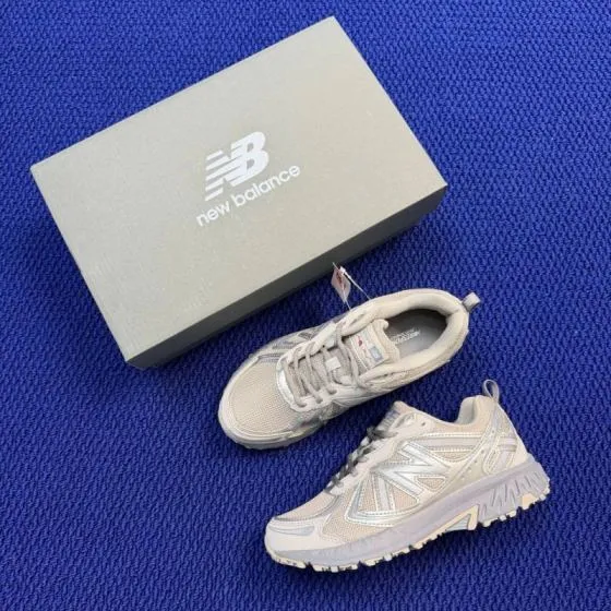 New Balance 410 V5 MT410AS5 Light Grey Silver Off White EU 38 Trail Shoe - Women s BS-87113