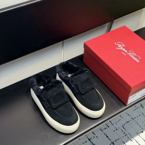 Roger Vivier NewViv Black White Sneaker BS-87422