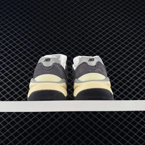 New Balance M5740 Dark Grey White Cream Black EU 36-45 Sneaker - Unisex BS-82434
