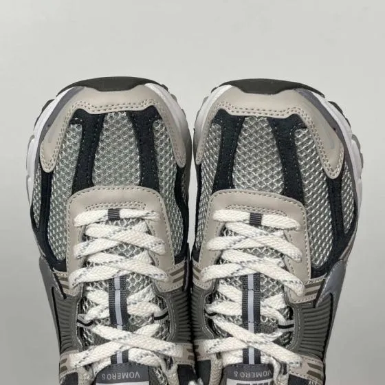 Nike Zoom Vomero 5 Silver Grey Black White Running BS-87003