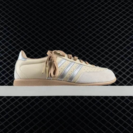 Other Adidas CHANGLE Lifestyle BS-75389