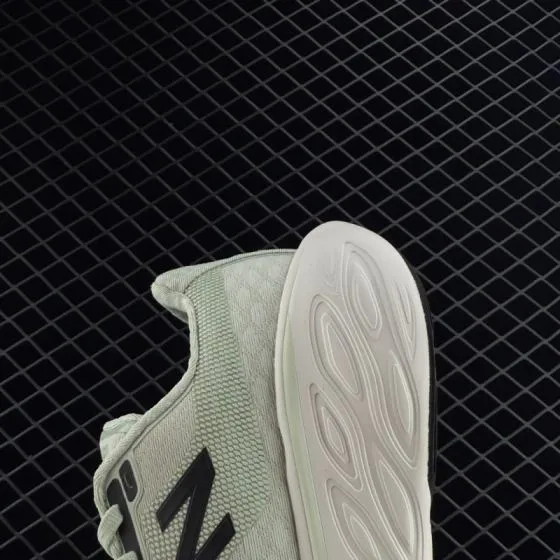 New Balance W1080 Light Mint White Black EU 36-45 Running Shoe - Unisex BS-83415