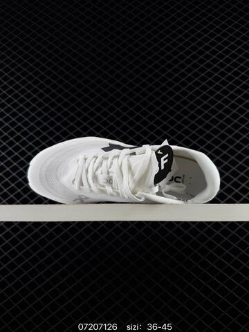 On Cloudmonster 3 Hyper White Black EU 36-45 Running Shoe Running Sneakers - Unisex (BS-85009)