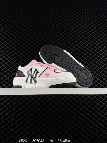 MLB Chunky Liner White Black Pink EU 35-45 Sneaker Casual Sneakers - Unisex
