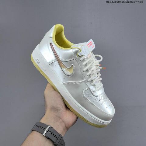 Nike Air Force 1 07 Metallic Silver Pale Yellow White EU 36 45 Sneaker EU 36-45 - Unisex BS-60701