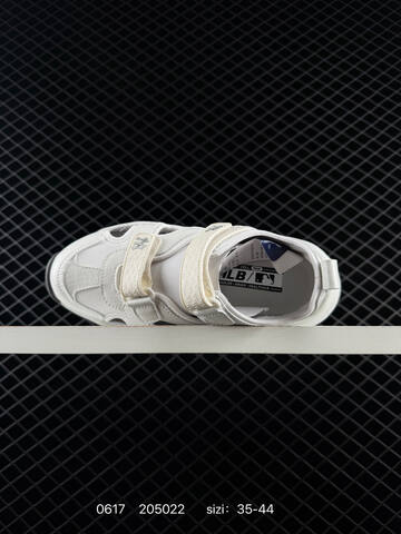 MLB Other MLB New York Yankees Fashionable And Versatile Hollow Toe Thick-soled Senior Sandals Breathable Premium Replica High-end Men s And Women s Fashion Sports Running And Basketball Shoes Up To 95 Off Retail During The Current Promotion Off White Gum Brown EU 35-44 Sneaker Casual