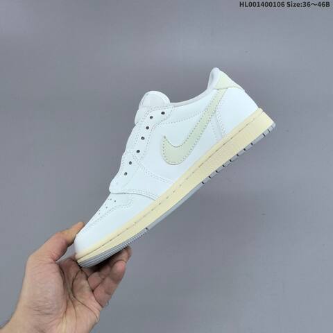 Jordan Air Jordan 1 Low OG Triple White EU 36-46 Lifestyle - Unisex (BS-67081)