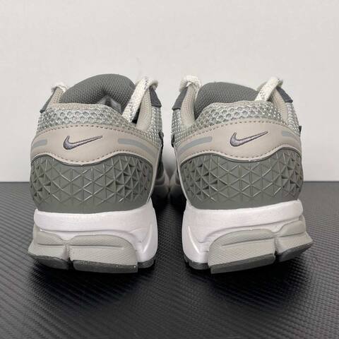 Nike Zoom Vomero 5 Silver Grey Black White Running (BS-87003)