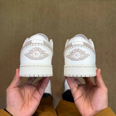 Jordan Air Jordan 1 Low SE HV4268-120 White Light Grey Beige Sail US 10 UK 7 5 EUR 42 Sneaker - Men's (BS-87230)