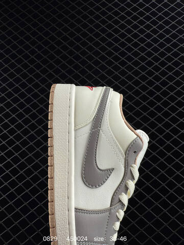 Jordan Air Jordan 1 Low Sail Grey Gum Red EU 36-46 Sneaker - Unisex BS-80814