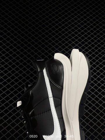 Nike Vaporwaffle Sacai Black White Grey EU 36-45 Lifestyle - Unisex (BS-71340)