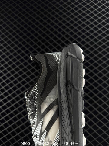 HOKA ONE ONE Mafate Speed 4 Lite Black White Grey EU 36-45 Trail Shoe Trail Running Sneakers - Unisex (BS-86503)