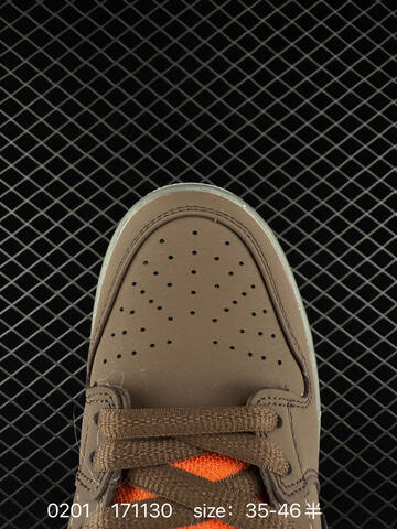 Nike SB Dunk Low Brown Orange With Iridescent Silver Swoosh 35-46 5 Skate - Unisex (BS-72867)
