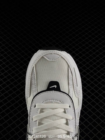Nike V2K Runtekk White Black EU 35 5-45 Running - Unisex (BS-70108)