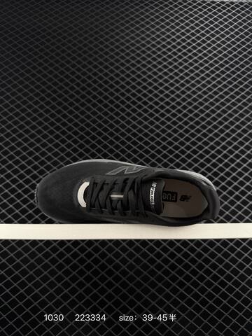 New Balance FuelCell RC Elite V2 MFCXLK4 Black Dark Grey Silver EU 39-45 Running Shoe - Unisex (BS-82651)