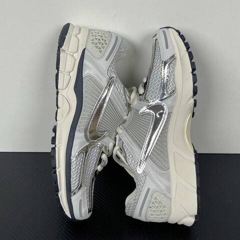 Nike Zoom Vomero 5 FD0884-025 Silver White Running (BS-86994)