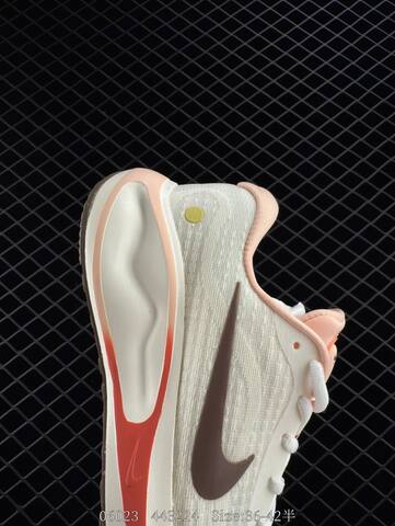 Nike Journey Run Cream White With Pink And Brown Accents EU 36-42 5 Running - Unisex (BS-81155)