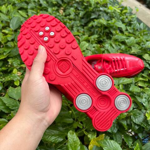 Nike Shox R4 IQ0608-687 Gym Red Metallic Silver EU 40 Lifestyle - Men's (BS-87040)