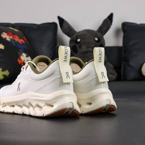 LOEWE x On Cloudtilt 2 0 White Olive Cream Gum Running Shoe Running Sneakers (BS-87060)