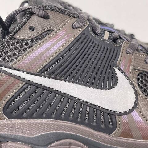 Nike Zoom Vomero 5 Gray Taupe Black With Iridescent Accents Running (BS-86999)