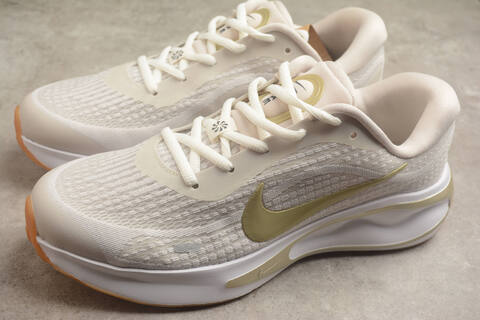 Other 36-45 Nike Journey Run running shoes lifestyle
