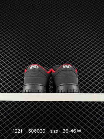 Nike SB Dunk Low Pro x Supreme Black Red EU 36-46 5 Skate - Unisex (BS-73559)