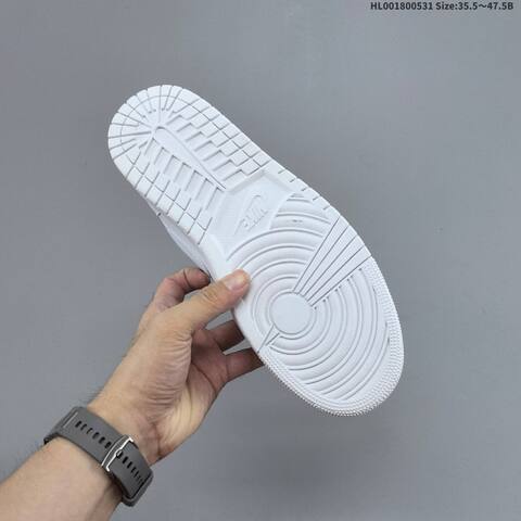 Jordan Air Jordan 1 Low Triple White 35 5 47 5 Casual - Unisex (BS-65844)