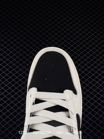 Nike SB Dunk Low Pro Black White EU 36-45 Skate - Unisex (BS-73504)