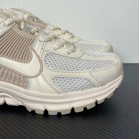 Nike Zoom Vomero 5 Cream White With Beige And Silver Accents Running (BS-87000)