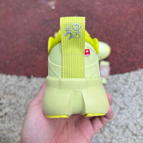 LOEWE x On Cloudsolo 3WF30602420 Lime Green Pale Yellow US 5 EU 36 UK 3 JP 22 Running Shoe Running Sneakers - Women's (BS-86772)