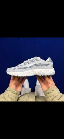 Nike P-6000 Grey And White EU 42 Running - Men's (BS-86961)