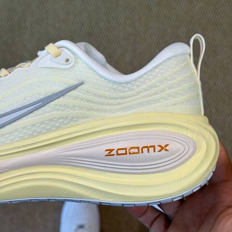 Nike Vomero Plus ZoomX IM5020-100 White Cream Light Yellow Grey EU 36-40 Running - Unisex (BS-87055)