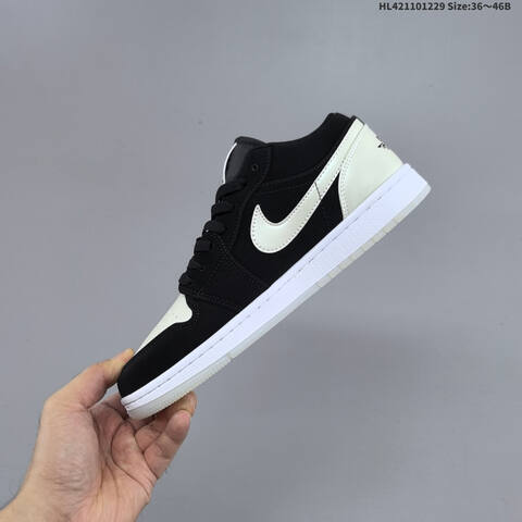 Jordan Air Jordan 1 Low Black White 36 46B Basketball - Women's (BS-67191)