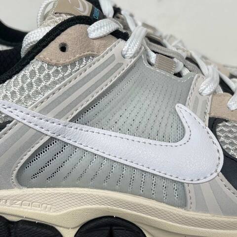 Nike Zoom Vomero 5 Silver White Black With Cream And Yellow Accents Running (BS-86995)
