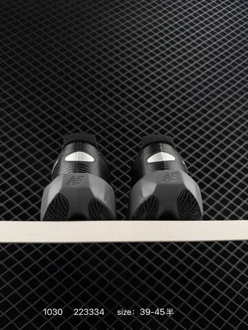 New Balance FuelCell RC Elite V2 MFCXLK4 Black Dark Grey Silver EU 39-45 Running Shoe - Unisex (BS-82651)
