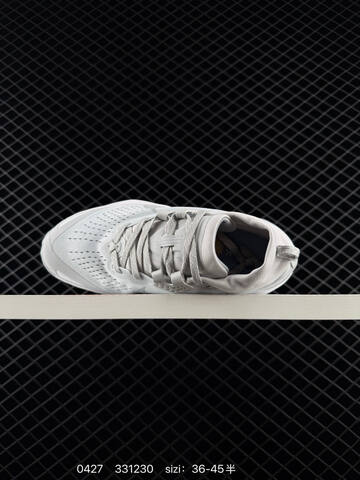 Nike ACG Zegama Trail White Light Gray EU 36-45 - Unisex (BS-71822)
