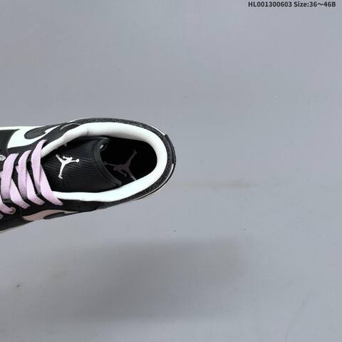 Jordan Air Jordan 1 Low Black White With Pink Laces 36 46B Lifestyle - Women's (BS-65818)