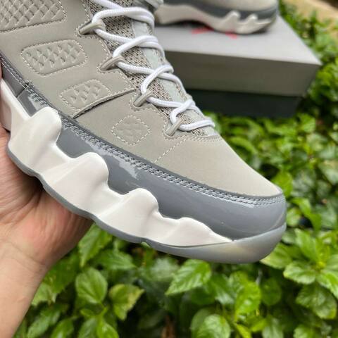 Jordan Air Jordan 9 Retro HV4794 011 Medium Grey Cool Grey White EUR 43 Basketball Shoe - Men s BS-87310