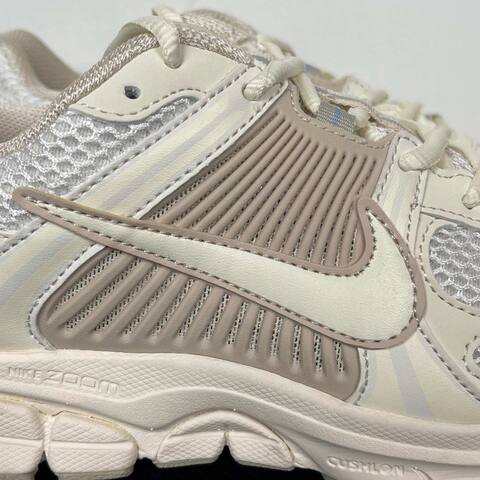 Nike Zoom Vomero 5 Cream White With Beige And Silver Accents Running (BS-87000)