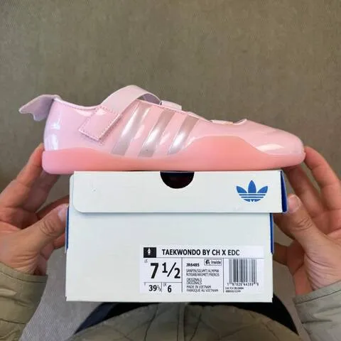 Other Caroline Hu x Edison Chen x Adidas Originals Taekwondo JR6485 Lifestyle BS-87048