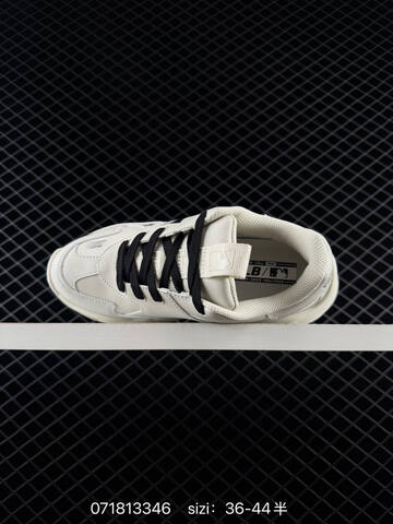 MLB Chunky Liner Off White Black EU 36-44 Sneaker Casual Sneakers - Unisex