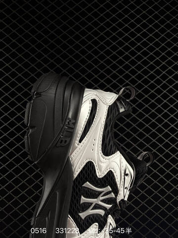 MLB Big Ball Chunky Curve NY Silver Black EU 35-45 Sneaker Casual Sneakers - Unisex