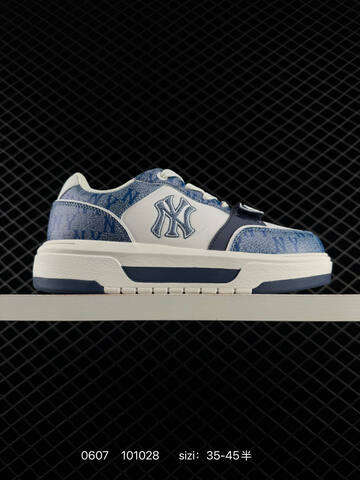MLB Chunky Liner NY Monogram Off White Navy Blue EU 35-45 Skate Shoe Skate Sneakers - Unisex