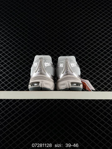 Nike Air Max Moto 2K HQ2056-101 Metallic Silver White Black Grey EU 39-46 Running - Unisex (BS-70054)