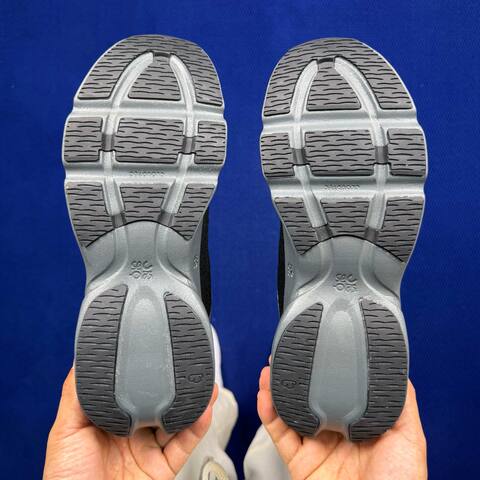 LOEWE On Running Cloudventure 2 0 Black Dark Gray Running Shoe Running Sneakers (BS-86753)