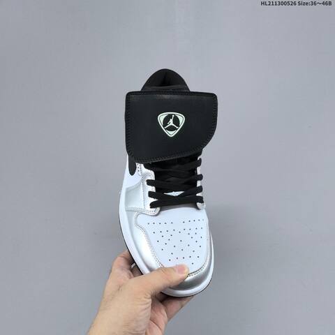 Jordan Air Jordan 1 Low SE Silver White Black 36 46B Casual - Women's (BS-65879)
