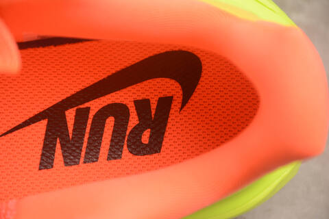 Nike VOMERO PREMIUM Lifestyle BS-59717